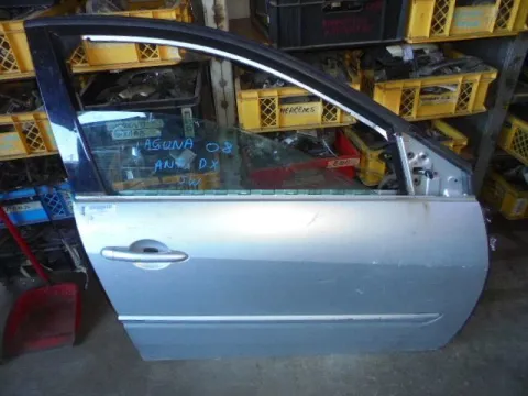 Πόρτα Εμπρός Δεξιά για RENAULT LAGUNA (2007 - 2012) *Γ* Πόρτα Εμπρός Δεξιά για RENAULT LAGUNA (2007 - 2012) *Γ*