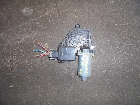 Μοτερ Γρύλου Εμπρός Δεξί για TOYOTA AVENSIS (2000 - 2003) (T220) Μοτερ Γρύλου Εμπρός Δεξί για TOYOTA AVENSIS (2000 - 2003) (T220)