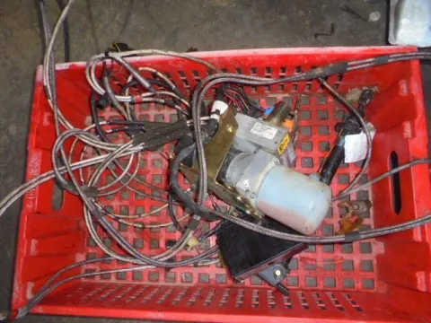 Μοτέρ Κουκούλας για RENAULT MEGANE (1999 - 2002) (LA) (DA) (EA) (KA) ((EA) Cabrio - 2dr Μοτέρ Κουκούλας για RENAULT MEGANE (1999 - 2002) (LA) (DA) (EA) (KA) ((EA) Cabrio - 2dr