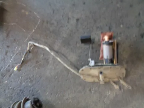 Αντλία Καυσίμου (Τρόμπα Βενζίνης) (G10A) για SUZUKI SWIFT (1997 - 2005) (SF) 1000 (G10A) petrol 53 SF310 (AA44) Αντλία Καυσίμου (Τρόμπα Βενζίνης) (G10A) για SUZUKI SWIFT (1997 - 2005) (SF) 1000 (G10A) petrol 53 SF310 (AA44)