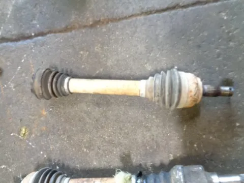 Ημιαξόνιο Εμπρός Δεξί για CITROEN XSARA (1997 - 2000) Ημιαξόνιο Εμπρός Δεξί για CITROEN XSARA (1997 - 2000)