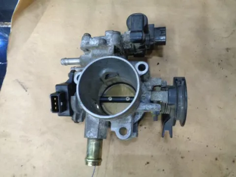 Σώμα Πεταλούδας (22270-22050) για TOYOTA COROLLA (2002 - 2004) (E120) , (2004 - 2007) (E120) Σώμα Πεταλούδας (22270-22050) για TOYOTA COROLLA (2002 - 2004) (E120) , (2004 - 2007) (E120)