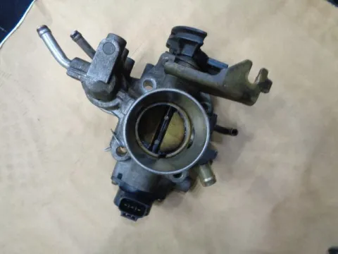 Σώμα Πεταλούδας (22210 195900) για DAIHATSU TERIOS (2000 - 2005) (J102) , HIJET (1998 -) Σώμα Πεταλούδας (22210 195900) για DAIHATSU TERIOS (2000 - 2005) (J102) , HIJET (1998 -)