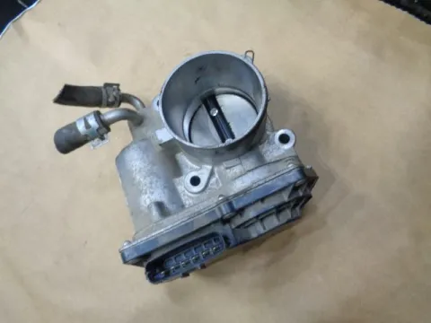 Σώμα Πεταλούδας (22030-47010) για TOYOTA YARIS (2009 - 2012) (XP90) Σώμα Πεταλούδας (22030-47010) για TOYOTA YARIS (2009 - 2012) (XP90)