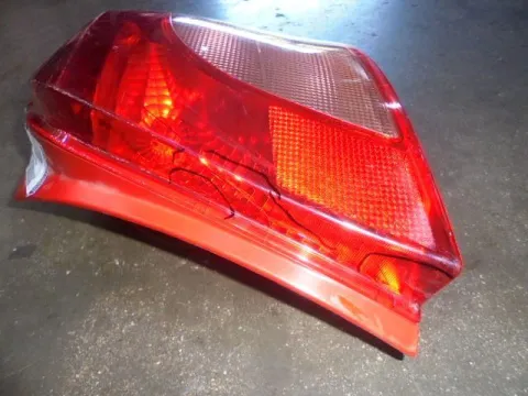 Φανάρι Πίσω Δεξί (Ραγισμένο) για TOYOTA YARIS (2006 - 2009) (KL9) - 