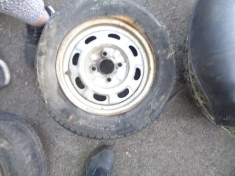 Ζαντολάστιχο ΚΑΡΕ 4x100 BRIDGESTONE 175/65/13 * για ΔΙΕΘΝΗ    *Δ* Ζαντολάστιχο ΚΑΡΕ 4x100 BRIDGESTONE 175/65/13 * για ΔΙΕΘΝΗ    *Δ*