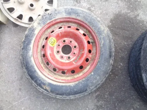 Ζαντολάστιχο ΡΕΖΕΡΒΑ PIRELLI 135/80/13 για FIAT PUNTO (1999 - 2003) (188)     *Δ* Ζαντολάστιχο ΡΕΖΕΡΒΑ PIRELLI 135/80/13 για FIAT PUNTO (1999 - 2003) (188)     *Δ*
