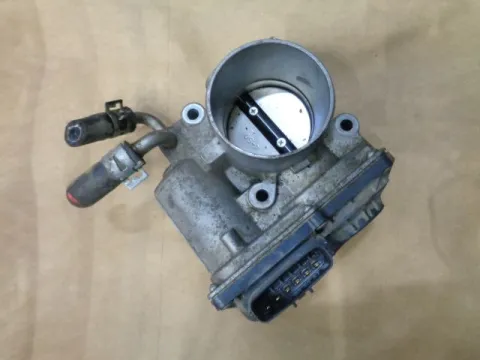 Σώμα Πεταλούδας (2203047010) για TOYOTA AURIS (2007 - 2009) E150 , (2009 - 2013) Σώμα Πεταλούδας (2203047010) για TOYOTA AURIS (2007 - 2009) E150 , (2009 - 2013)