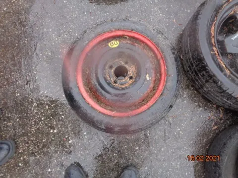 Ρεζέρβα PIRELLI 125/80/R15 για CITROEN SAXO (1996 - 1999) (S) , (1999 - 2002) (S) *Δ* Ρεζέρβα PIRELLI 125/80/R15 για CITROEN SAXO (1996 - 1999) (S) , (1999 - 2002) (S) *Δ*