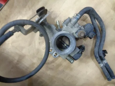 Σώμα Πεταλούδας (8945252011) για TOYOTA YARIS (2003 - 2005) (XP10) Σώμα Πεταλούδας (8945252011) για TOYOTA YARIS (2003 - 2005) (XP10)