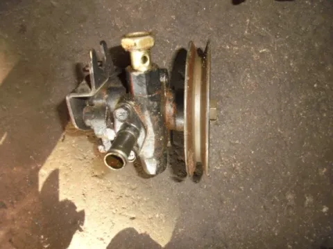 Αντλία Υδραυλικού Τιμονιού για NISSAN D22 (1998 - 2001)