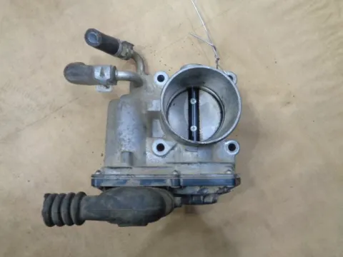 Σώμα Πεταλούδας (2203047010) για TOYOTA AURIS (2007 - 2009) E150 , (2009 - 2013) Σώμα Πεταλούδας (2203047010) για TOYOTA AURIS (2007 - 2009) E150 , (2009 - 2013)