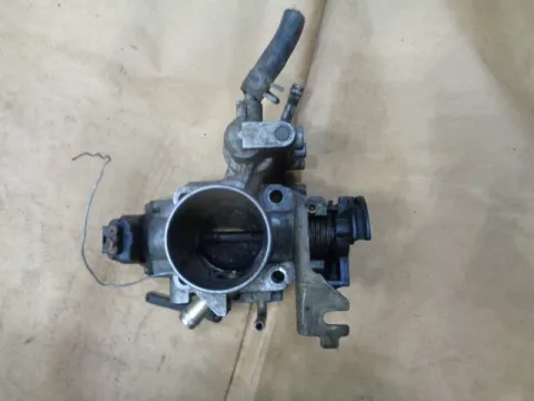 Σώμα Πεταλούδας  (2221087141) για DAIHATSU TERIOS (1997 - 2000) (J100) Σώμα Πεταλούδας  (2221087141) για DAIHATSU TERIOS (1997 - 2000) (J100)