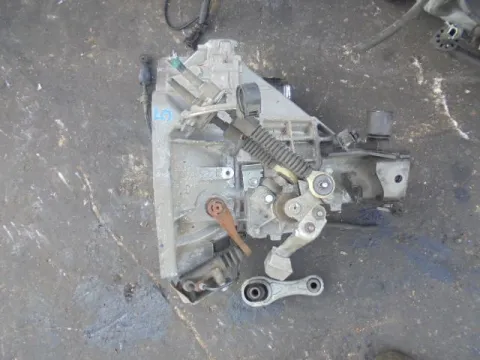Κιβώτιο Ταχυτήτων (Σασμάν) Χειροκίνητο για TOYOTA YARIS (2009 - 2012) (XP90) 1000 (1KR-FE) petrol 69 (KSP90) Italy Κιβώτιο Ταχυτήτων (Σασμάν) Χειροκίνητο για TOYOTA YARIS (2009 - 2012) (XP90) 1000 (1KR-FE) petrol 69 (KSP90) Italy