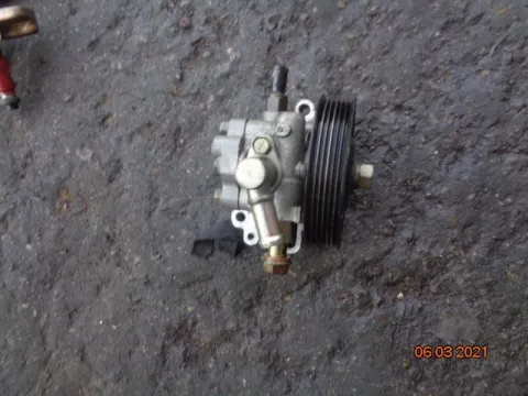 Αντλία Υδραυλικού Τιμονιού L11832650C για MAZDA MPV - PREMACY (1999 - 2006) Αντλία Υδραυλικού Τιμονιού L11832650C για MAZDA MPV - PREMACY (1999 - 2006)