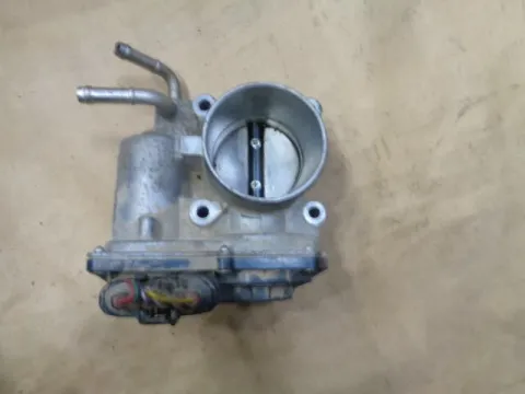 Σώμα Πεταλούδας (22030-47010) για TOYOTA YARIS (2009 - 2012) (XP90) Σώμα Πεταλούδας (22030-47010) για TOYOTA YARIS (2009 - 2012) (XP90)