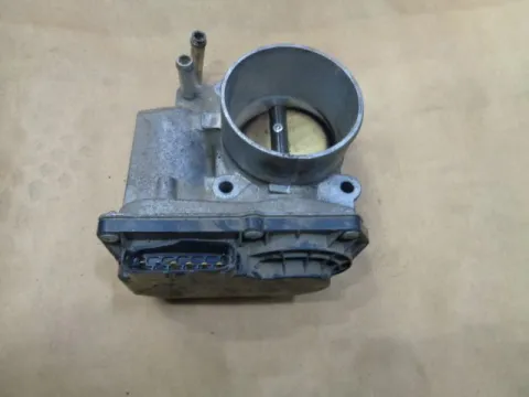 Σώμα Πεταλούδας ( 65J0 0841 ) για SUZUKI GRAND VITARA (2006 - 2009) (JB) (47) Σώμα Πεταλούδας ( 65J0 0841 ) για SUZUKI GRAND VITARA (2006 - 2009) (JB) (47)