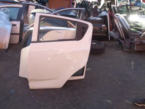 Πόρτα Πίσω Αριστερή ΛΙΓΟ ΧΤΥΠΗΜΕΝΗ για CHEVROLET - DAEWOO SPARK (2010 - 2012) *Γ* Πόρτα Πίσω Αριστερή ΛΙΓΟ ΧΤΥΠΗΜΕΝΗ για CHEVROLET - DAEWOO SPARK (2010 - 2012) *Γ*