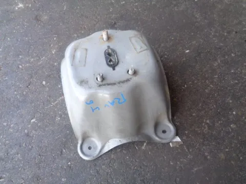 Βάση Ρεζέρβας για TOYOTA RAV-4 (2000 - 2004) (XA20) Βάση Ρεζέρβας για TOYOTA RAV-4 (2000 - 2004) (XA20)