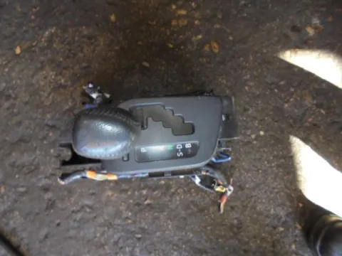 Μοχλός Ταχυτήτων Αυτόματος για TOYOTA IQ (2009 - ) (AJ1) *Δ* Μοχλός Ταχυτήτων Αυτόματος για TOYOTA IQ (2009 - ) (AJ1) *Δ*