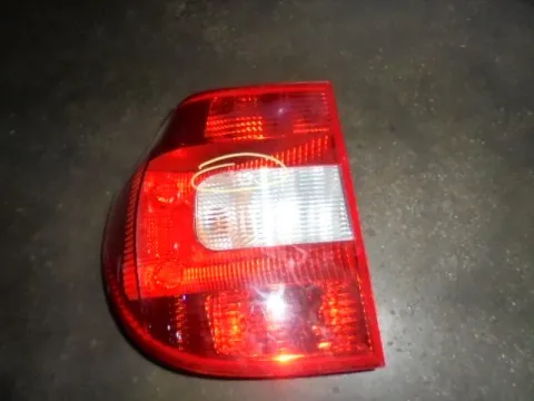 Φανάρι Πίσω Αριστερό (Ραγισμένο) για SKODA YETI (2009 - 2014) Φανάρι Πίσω Αριστερό (Ραγισμένο) για SKODA YETI (2009 - 2014)