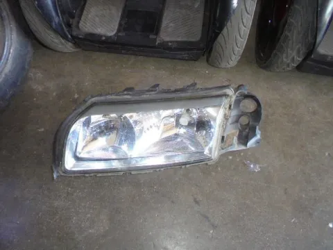 Φανάρι Εμπρός Αριστερό για VOLVO S80 (1999 - 2005) (TS) (XY) Φανάρι Εμπρός Αριστερό για VOLVO S80 (1999 - 2005) (TS) (XY)
