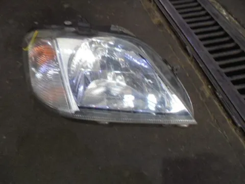 Φανάρι Εμπρός Δεξί (Ραγισμένο) για DACIA LOGAN (2004 - 2008) (LS) Φανάρι Εμπρός Δεξί (Ραγισμένο) για DACIA LOGAN (2004 - 2008) (LS)