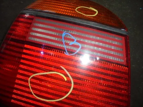 Φανάρι Πίσω Αριστερό (Ραγισμένο) για VW GOLF (1992 - 1998) Mk3 (1H1) -  Φανάρι Πίσω Αριστερό (Ραγισμένο) για VW GOLF (1992 - 1998) Mk3 (1H1) -