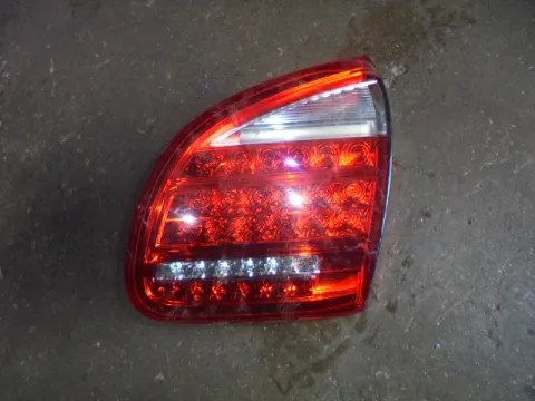 Φανάρι Πίσω Δεξί Καπού LED για PORSCHE CAYENNE (2011 - 2015) (958) Φανάρι Πίσω Δεξί Καπού LED για PORSCHE CAYENNE (2011 - 2015) (958)