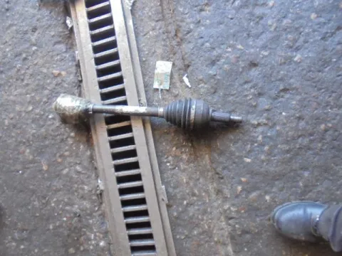 Ημιαξόνιο Εμπρός Αριστερό για RENAULT LAGUNA (2001 - 2005) (BG) (KG) Ημιαξόνιο Εμπρός Αριστερό για RENAULT LAGUNA (2001 - 2005) (BG) (KG)