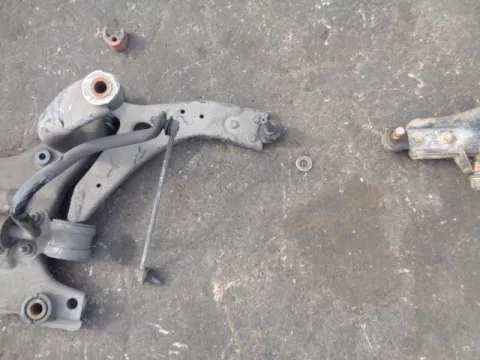 Ψαλίδι Εμπρός Δεξί για FORD FOCUS (2004 - 2008) Mk2a (DA3 - C307) *ΔΒ* ΠΑΛΕΤΑ 241 *221810* Ψαλίδι Εμπρός Δεξί για FORD FOCUS (2004 - 2008) Mk2a (DA3 - C307) *ΔΒ* ΠΑΛΕΤΑ 241 *221810*