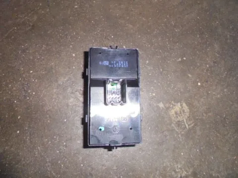 Διακόπτης Παραθύρων Κεντρικός Αριστερής 4πλος (8pin) για CHEVROLET - DAEWOO CRUZE (2009 - ) -  Διακόπτης Παραθύρων Κεντρικός Αριστερής 4πλος (8pin) για CHEVROLET - DAEWOO CRUZE (2009 - ) -