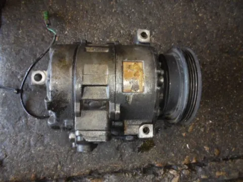 Συμπιεστής A-C (Κομπρέσορας) 8D0260805B  για AUDI A4 (1999 - 2001) (8D) Συμπιεστής A-C (Κομπρέσορας) 8D0260805B  για AUDI A4 (1999 - 2001) (8D)