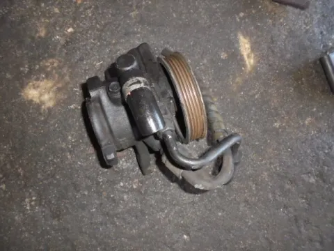 Αντλία Υδραυλικού Τιμονιού για TOYOTA COROLLA (1992 - 1997) (AE100) Αντλία Υδραυλικού Τιμονιού για TOYOTA COROLLA (1992 - 1997) (AE100)