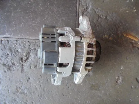 Δυναμό - Εναλλάκτης 3730003100 για HYUNDAI i20 (2009 - 2011) Δυναμό - Εναλλάκτης 3730003100 για HYUNDAI i20 (2009 - 2011)