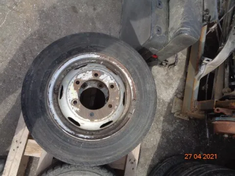 Ζαντολάστιχο 2αδα (185XR15) Pirelli * για MITSUBISHI CANTER (1999 - 2006) *ΔΒ* Ζαντολάστιχο 2αδα (185XR15) Pirelli * για MITSUBISHI CANTER (1999 - 2006) *ΔΒ*
