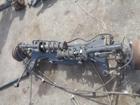 Πίσω Άξονας Ταμπούρα -ABS για TOYOTA AVENSIS (2000 - 2003) (T220) *ΔΒ* Πίσω Άξονας Ταμπούρα -ABS για TOYOTA AVENSIS (2000 - 2003) (T220) *ΔΒ*