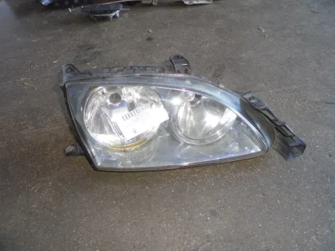 Φανάρι Εμπρός Δεξί Ελαττωματικό για TOYOTA AVENSIS (2000 - 2003) (T220) Φανάρι Εμπρός Δεξί Ελαττωματικό για TOYOTA AVENSIS (2000 - 2003) (T220)