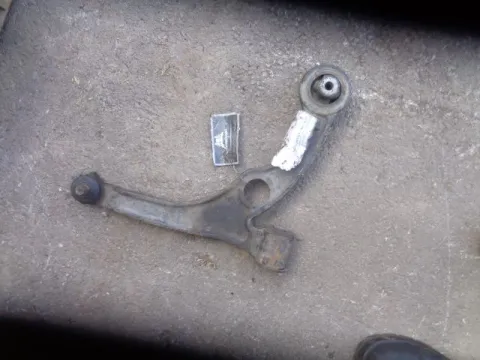 Ψαλίδι Εμπρός Δεξί για FIAT STILO (2001 - 2006) (192) ΠΑΛΕΤΑ 1 *223370* Ψαλίδι Εμπρός Δεξί για FIAT STILO (2001 - 2006) (192) ΠΑΛΕΤΑ 1 *223370*