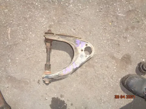 Ψαλίδι Εμπρός Αριστερό Άνω για ISUZU CAMPO (1993 - 1996) (TF) Ψαλίδι Εμπρός Αριστερό Άνω για ISUZU CAMPO (1993 - 1996) (TF)