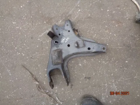 Ψαλίδι Εμπρός Δεξί Κάτω (4Χ4) για NISSAN D21 - 720 - 520 (1986 - 1997) D21    ΠΑΛΕΤΑ *1*     *223238* Ψαλίδι Εμπρός Δεξί Κάτω (4Χ4) για NISSAN D21 - 720 - 520 (1986 - 1997) D21    ΠΑΛΕΤΑ *1*     *223238*