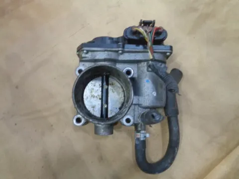 Σώμα Πεταλούδας (22030-37010) για TOYOTA AURIS (2007 - 2009) E150 Σώμα Πεταλούδας (22030-37010) για TOYOTA AURIS (2007 - 2009) E150
