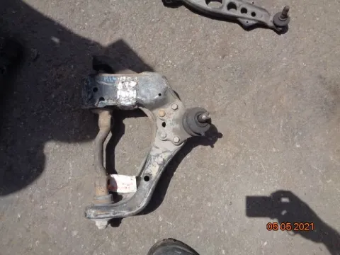 Ψαλίδι Εμπρός Δεξί Άνω για TOYOTA HI-ACE (1992 - 1996) (H100) ΠΑΛΕΤΑ 1 *223343* Ψαλίδι Εμπρός Δεξί Άνω για TOYOTA HI-ACE (1992 - 1996) (H100) ΠΑΛΕΤΑ 1 *223343*