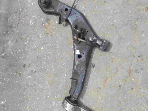 Ψαλίδι Εμπρός Αριστερό για NISSAN PRIMERA (2002 - 2007) (P12) Ψαλίδι Εμπρός Αριστερό για NISSAN PRIMERA (2002 - 2007) (P12)