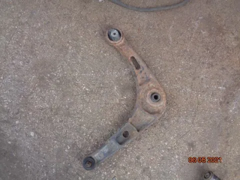 Ψαλίδι Εμπρός Δεξί για RENAULT LAGUNA (1994 - 1998) (B56) , (1998 - 2001) (B56) ΠΑΛΕΤΑ 1 *223987* Ψαλίδι Εμπρός Δεξί για RENAULT LAGUNA (1994 - 1998) (B56) , (1998 - 2001) (B56) ΠΑΛΕΤΑ 1 *223987*