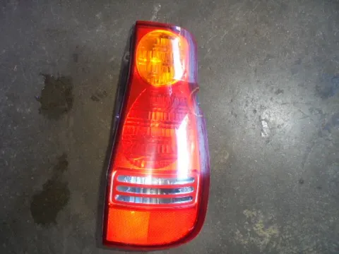 Φανάρι Πίσω Δεξί (ελαττωματικό) για HYUNDAI MATRIX (2001 - 2006) (FC) Φανάρι Πίσω Δεξί (ελαττωματικό) για HYUNDAI MATRIX (2001 - 2006) (FC)