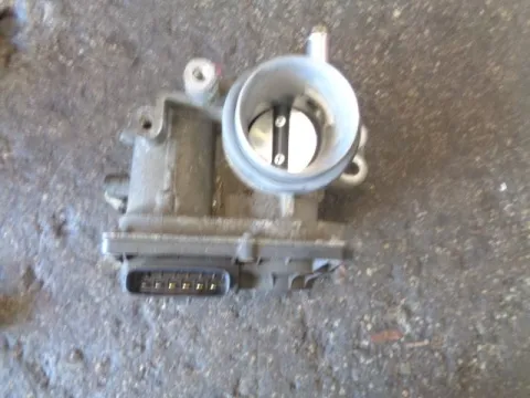 Σώμα Πεταλούδας 2203023010 για TOYOTA YARIS (2003 - 2005) (XP10) Σώμα Πεταλούδας 2203023010 για TOYOTA YARIS (2003 - 2005) (XP10)