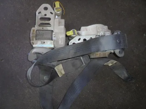 Ζώνη Ασφαλείας Σετ Αριστερή Δεξιά για TOYOTA RAV-4 (2006 - 2009) (XA30) Ζώνη Ασφαλείας Σετ Αριστερή Δεξιά για TOYOTA RAV-4 (2006 - 2009) (XA30)