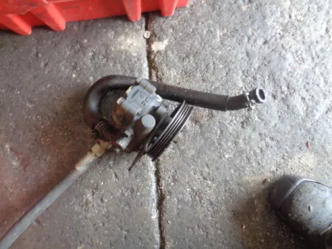 Αντλία Υδραυλικού Τιμονιού για NISSAN ALMERA (1995 - 1998) (N15) Αντλία Υδραυλικού Τιμονιού για NISSAN ALMERA (1995 - 1998) (N15)
