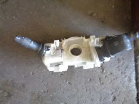 Διακόπτης Φώτων-Φλάς για RENAULT MASTER (2010 - 2015) Διακόπτης Φώτων-Φλάς για RENAULT MASTER (2010 - 2015)
